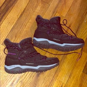 Columbia Ankle boots grate condition